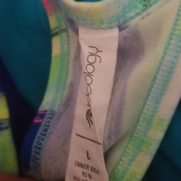 Top - Picture 3 of 3